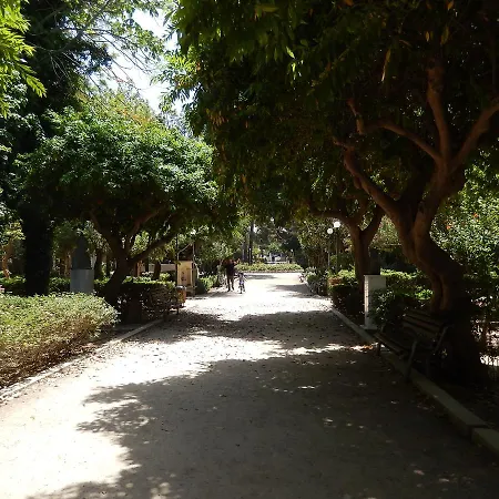 アパートホテル Aloe 2*