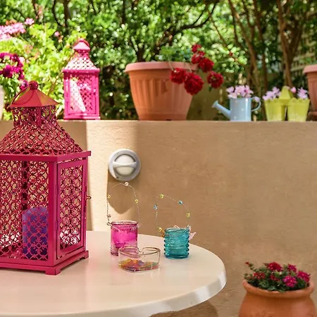 Aloe شقة فندقية 2*